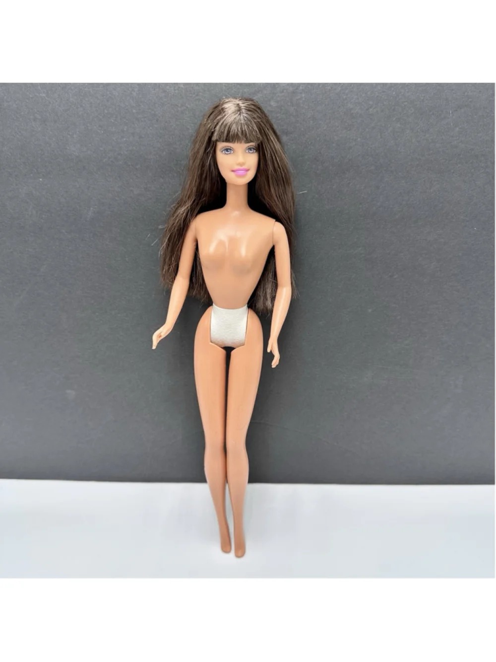 VTG Barbie Teresa Doll 1990’s Twist and Turn Mattel Bangs Brunette Nude